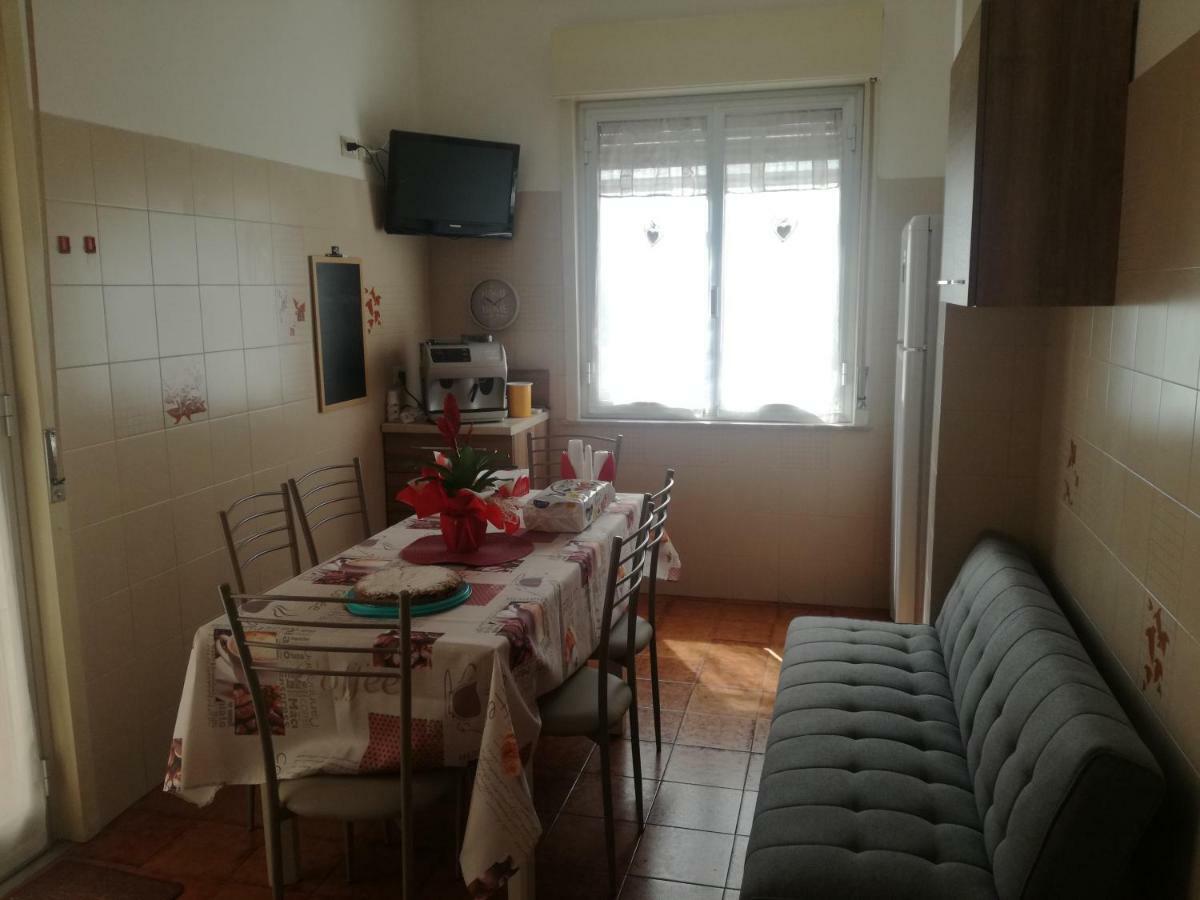 Casa Vacanza Petrulli Zafferana Etnea Exterior foto